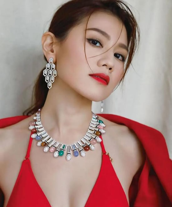 周秀娜图片穿搭写真 模特周秀娜身材就是好