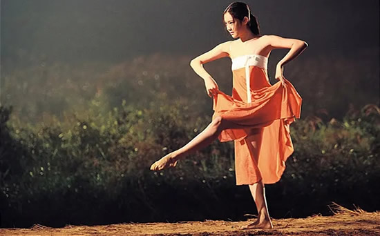 18禁的韩国古装电影 猛男诞生记布景唯美田园令人向往