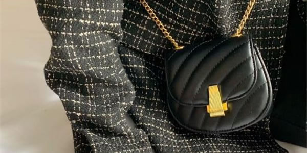 小mk是什么牌子的包包