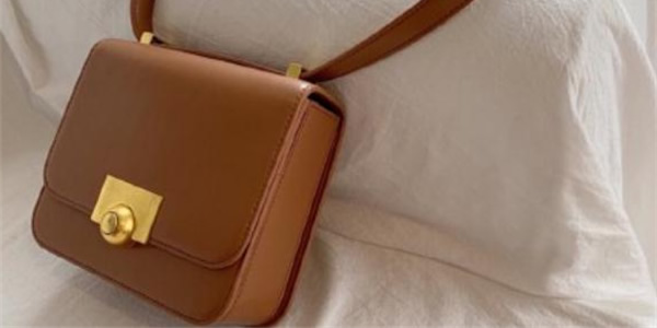 小mk是什么牌子的包包