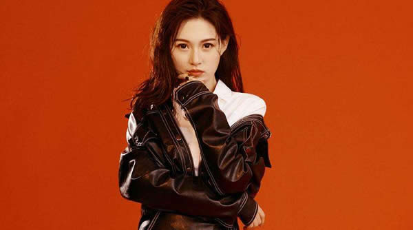 阿悠悠个人资料及唱的歌曲有哪些? 阿悠悠个人资料及唱的歌曲有哪些?