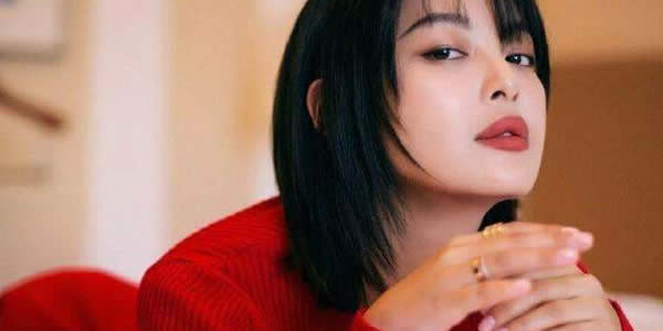 辛芷蕾嘴唇是怎么回事? 辛芷蕾嘴唇是怎么回事?