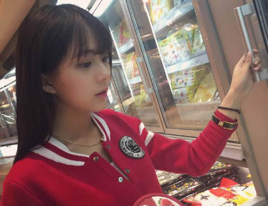 汤敏生活照及写真图