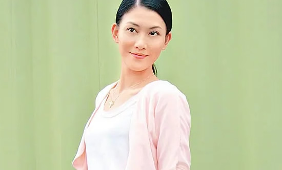 李彩桦闪婚闪离,原因曝光及李彩桦个人简历图片 李彩桦闪婚闪离,原因曝光及李彩桦个人简历图片