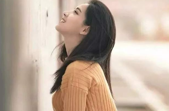 离婚再爱你，离婚女人喜欢你的5个表现