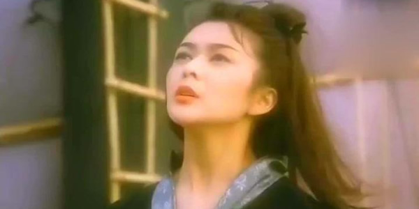 关之琳高尔夫球事件是怎么回事? 关之琳高尔夫球事件是怎么回事?