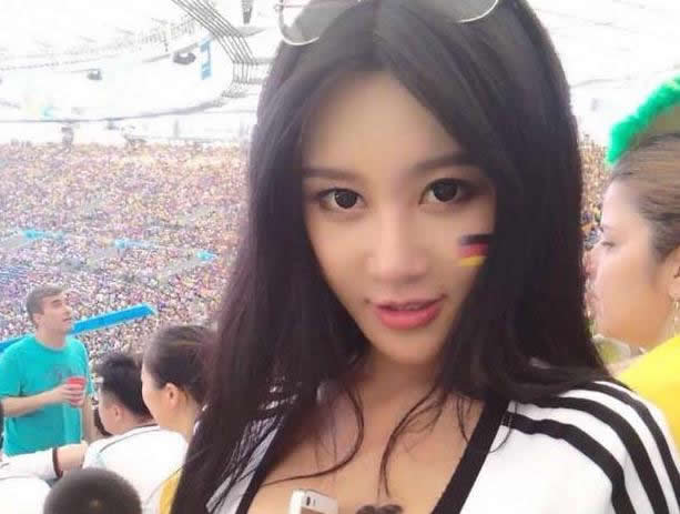 胸大女明星：图片胸最大的女星合集图