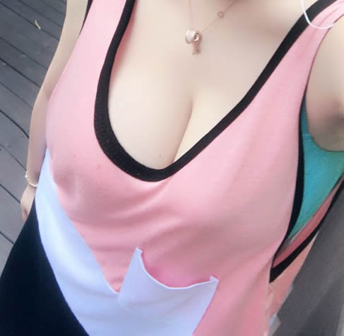 体育课没带胸罩俯卧撑:遭全班男生嘲笑得外号大胸妹 体育课没带胸罩俯卧撑:遭全班男生嘲笑得外号大胸妹