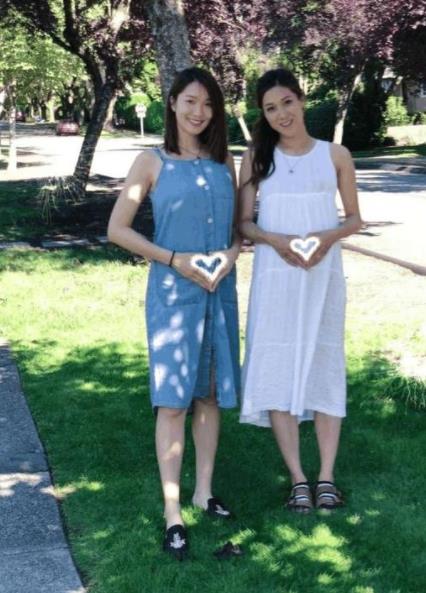 李亚男与闺蜜同怀孕:大肚照一起互摸孕肚(图) 李亚男与闺蜜同怀孕:大肚照一起互摸孕肚(图)