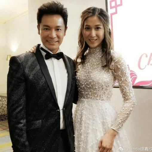 李亚男与闺蜜同怀孕:大肚照一起互摸孕肚(图) 李亚男与闺蜜同怀孕:大肚照一起互摸孕肚(图)