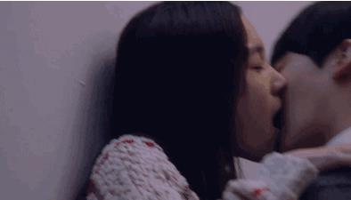 小伙猥亵女邻居：看小电影后无法自拔（图）