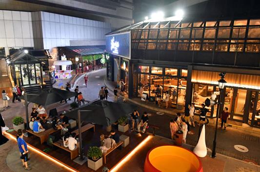 吸宠社交了解一下 全国首个宠物友好街区“旺街”萌袭津门 吸宠社交了解一下 全国首个宠物友好街区“旺街”萌袭津门