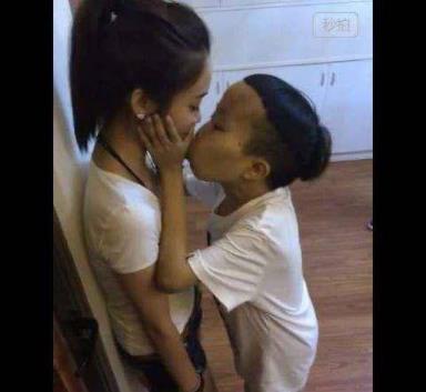 快手陈山：快手红人陈山各种豪车和美女陪伴