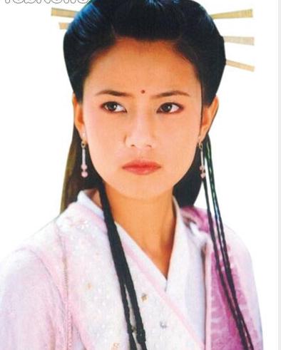 高圆圆旧照曝光：五官精致长相出众青春靓丽（图）