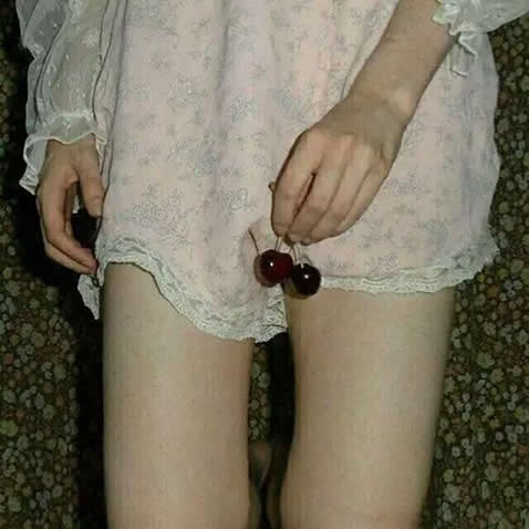 女人这处发红说明她想要你：女人爱上你的15种表现