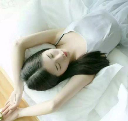 睡眠中赶走湿气,用这3个小招数!(图) 睡眠中赶走湿气,用这3个小招数!(图)