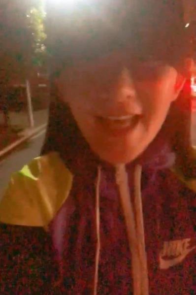 谢娜骑自行车素颜出镜：瘦瘦瘦（图）