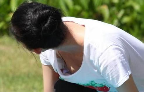 林志玲练高难度瑜珈：力与美的结合（图）