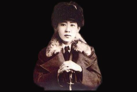 川岛芳子简介：一生梦想复辟大清,但却成了汉奸