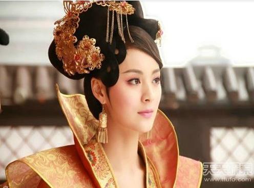 史上十大千古绝色美女:我得让男朋友把持住(图) 史上十大千古绝色美女:我得让男朋友把持住(图)