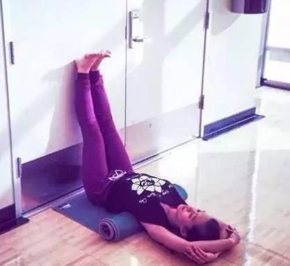 腿向上靠墙式：腿向上靠墙式是什么怎么好处有哪些