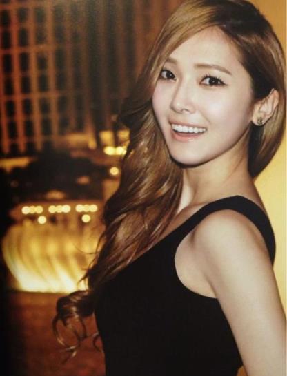 郑秀妍整容后更美了：郑秀妍整容前后照对比（图）