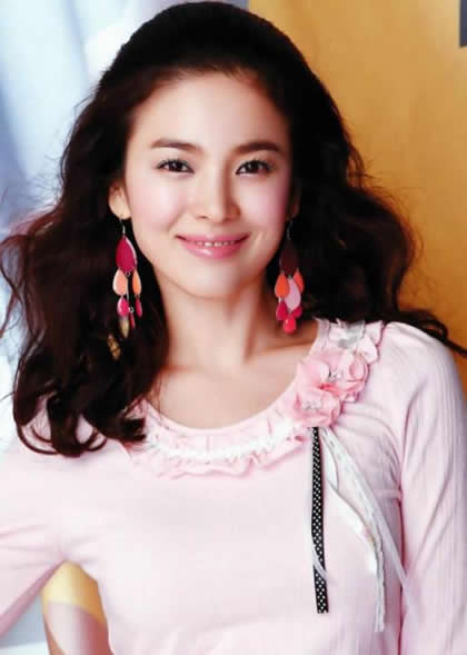 韩国人最爱美女榜：38岁自然美女金泰希榜首（图）