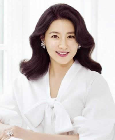 韩国人最爱美女榜：38岁自然美女金泰希榜首（图）