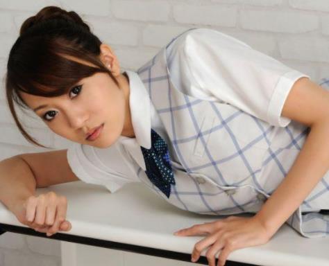 女人这风情姿势让男人受不了:十个男人八个拜倒 女人这风情姿势让男人受不了:十个男人八个拜倒