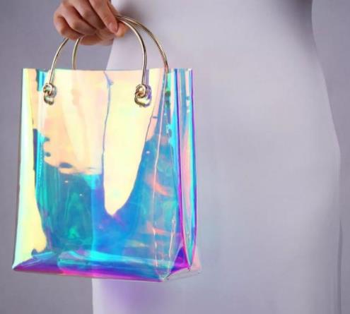 没一件极光色的时尚单品,那真是out了! 没一件极光色的时尚单品,那真是out了!