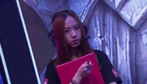 妖风小姐姐微博：妖风小姐姐是做什么的资料介绍