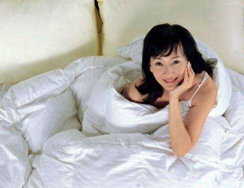 赵雅芝昔日旧照美照欣赏:赵雅芝资料简介(图) 赵雅芝昔日旧照美照欣赏:赵雅芝资料简介(图)