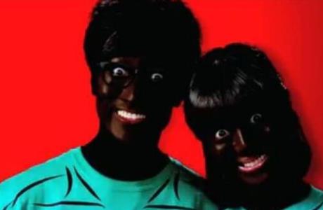 南非小孩世界上最黑的孩子：像黑色洋娃娃（图）