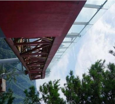 空中玻璃走廊:中国十大空中玻璃走廊景点图片及简介 空中玻璃走廊:中国十大空中玻璃走廊景点图片及简介