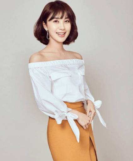 李菲儿男友是谁：网络曝光好事将近男友身份揭晓