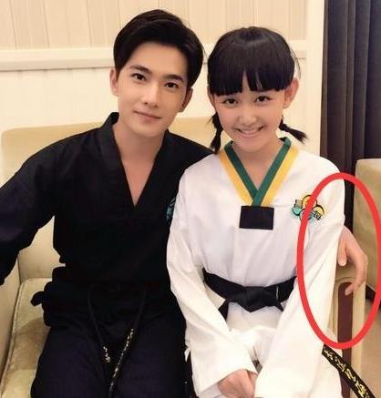 杨洋照片：那么多人跨赞是有原因的（图）