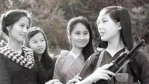 对越自卫反击战：真实写照有凄惨有尴尬（图）