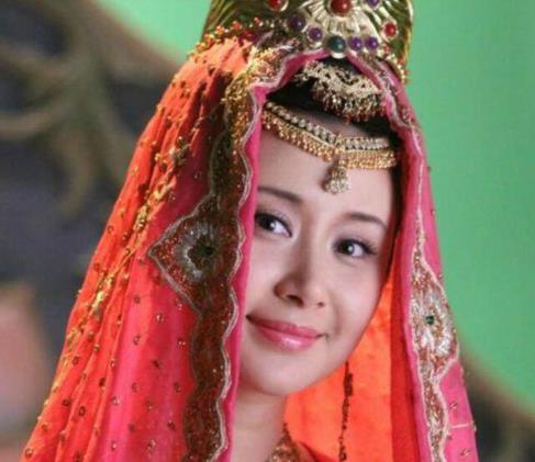 女儿国国王：个版本女儿国王造型图