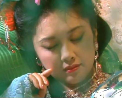 女儿国国王：个版本女儿国王造型图