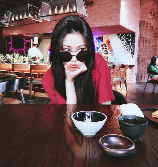 张馨予婚后晒生活照:夫妻之间照相技术大PK(图) 张馨予婚后晒生活照:夫妻之间照相技术大PK(图)