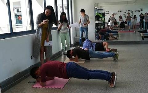 平板支撑有什么用：正确平板支撑及好处盘点