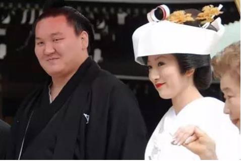 为啥日本女人都想嫁相扑队员:日本妹子这样回答(图) 为啥日本女人都想嫁相扑队员:日本妹子这样回答(图)