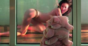 男人装脱得最彻底女星 男人装脱得最彻底女星