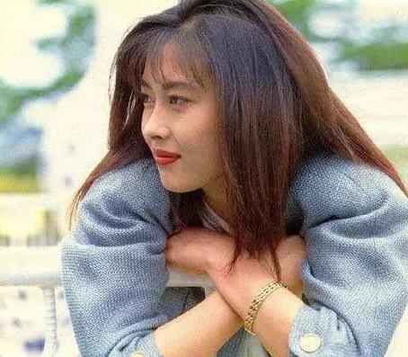 中山美穗资料图片简介：美穗年轻时的照片欣赏（图）