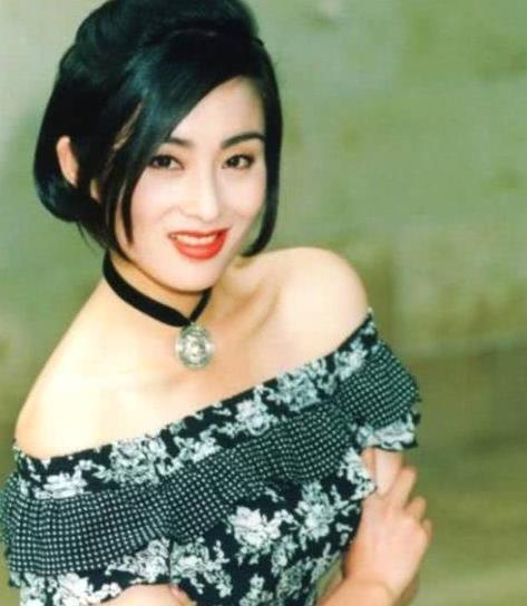 50岁张敏美丽依旧:张敏近照依旧明艳照人(图) 50岁张敏美丽依旧:张敏近照依旧明艳照人(图)