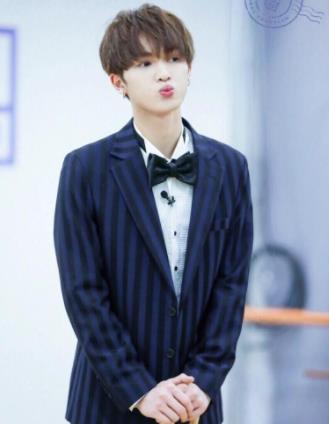 揭朱正廷八卦资料及图片简介:朱正廷家庭背景曝光 揭朱正廷八卦资料及图片简介:朱正廷家庭背景曝光