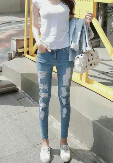 女人身材好就穿紧身裤:青春时尚有气质(图) 女人身材好就穿紧身裤:青春时尚有气质(图)