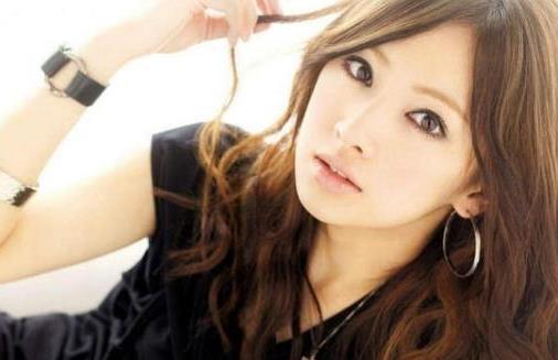 日本十大平胸美女排行榜：贫乳也性感天生丽质（图）