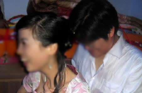 女人们闹洞房太猛了