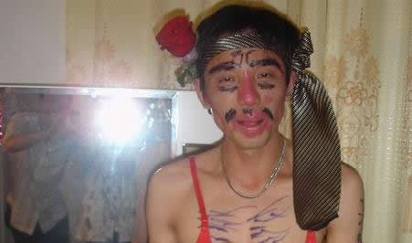 女人们闹洞房太猛了